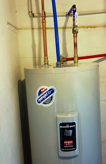 https://gosnellshotwater.com.au/uploads/2025/06/electric-hot-water-system-32554.jpg