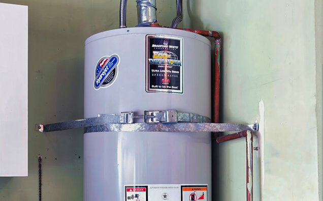 https://gosnellshotwater.com.au/uploads/2025/06/gas-hot-water-system-30845.jpg