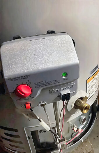 https://gosnellshotwater.com.au/uploads/2025/06/hot-water-39728.jpg